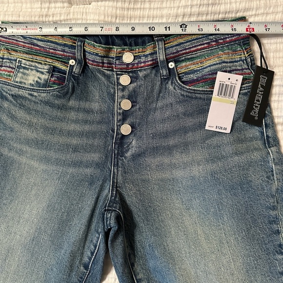 BlankNYC The Varick Kick Flare - NWT - Size 30 - Picture 14 of 15